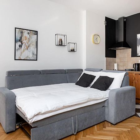 Fashioned Apartment Rycerska By Noclegi Renters Warszawa Eksteriør bilde