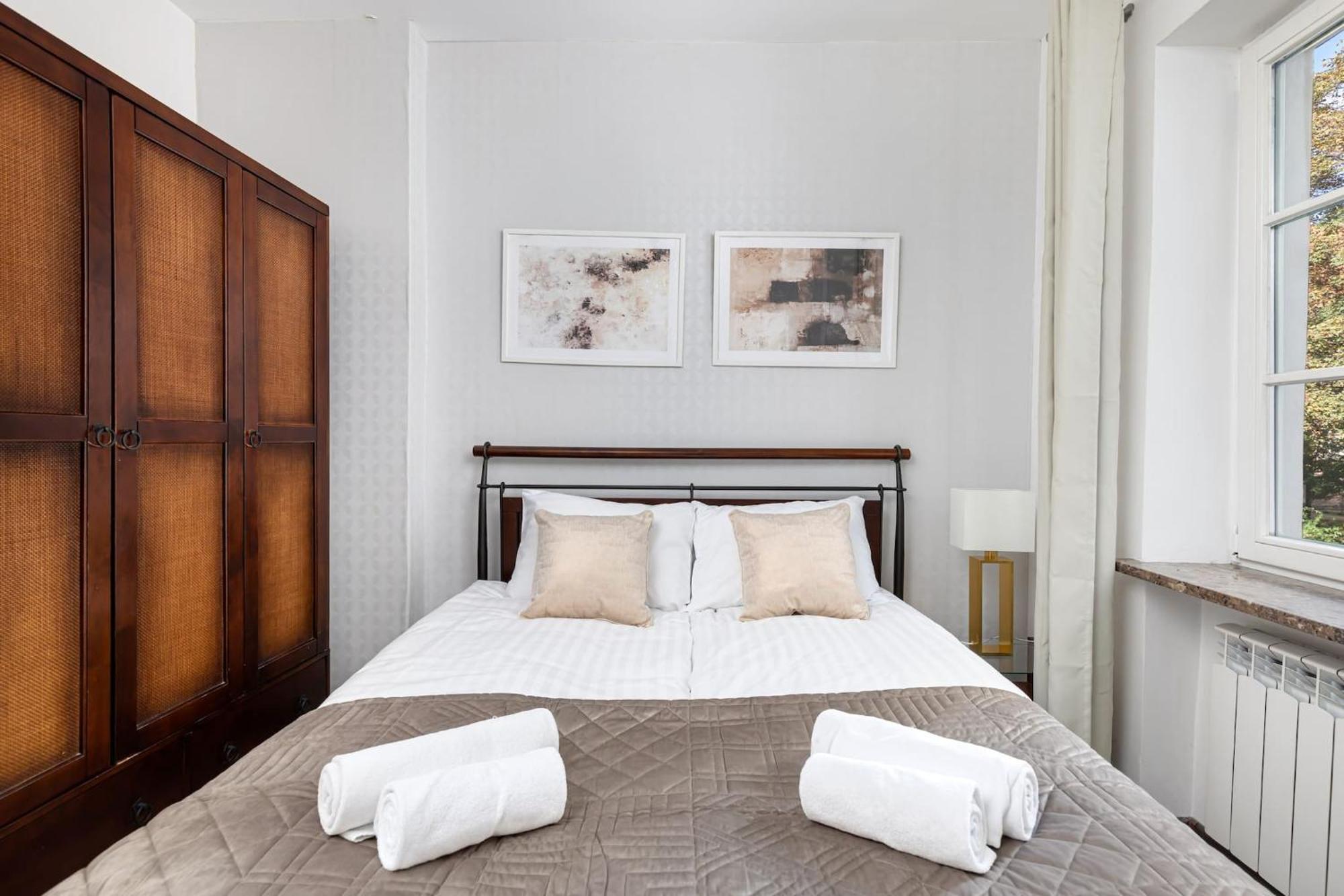 Fashioned Apartment Rycerska By Noclegi Renters Warszawa Eksteriør bilde